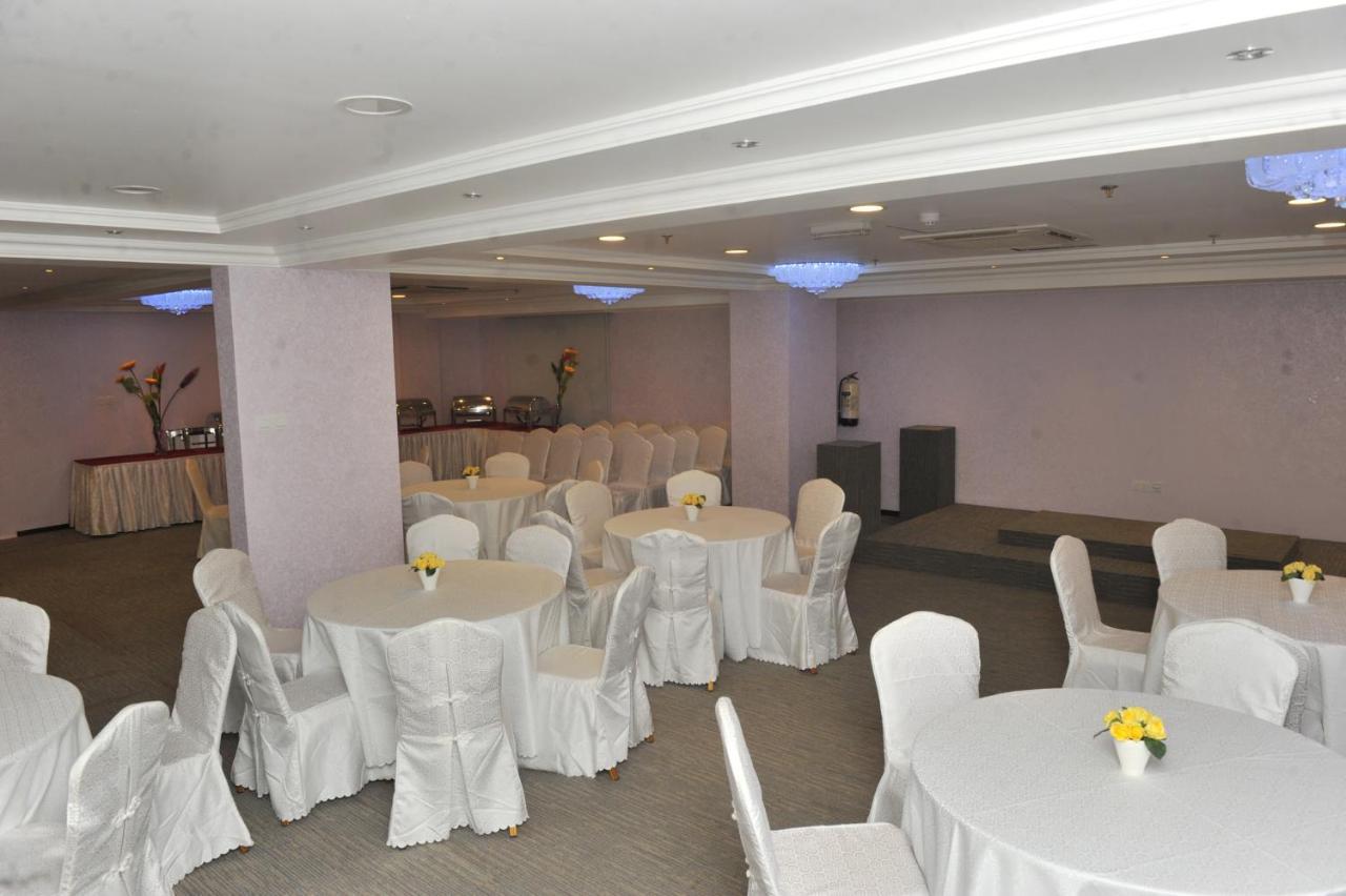 Al Reef Hotel Mascate Exterior foto