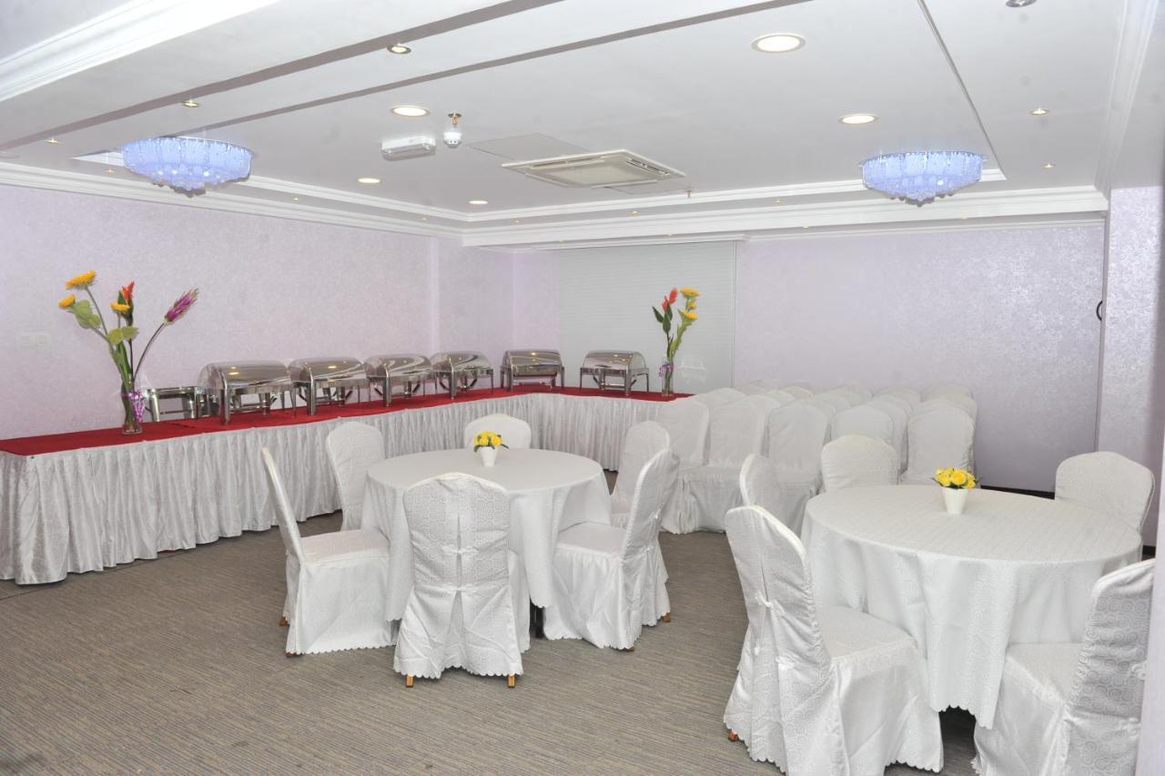 Al Reef Hotel Mascate Exterior foto